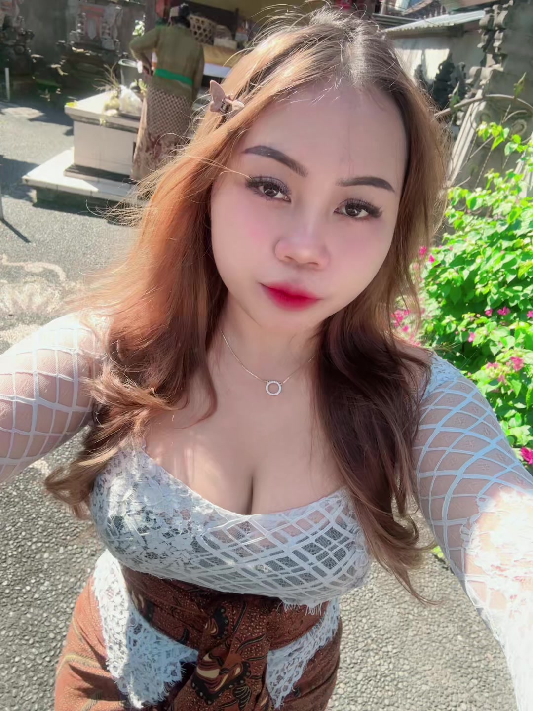 @Adeliskaaa.