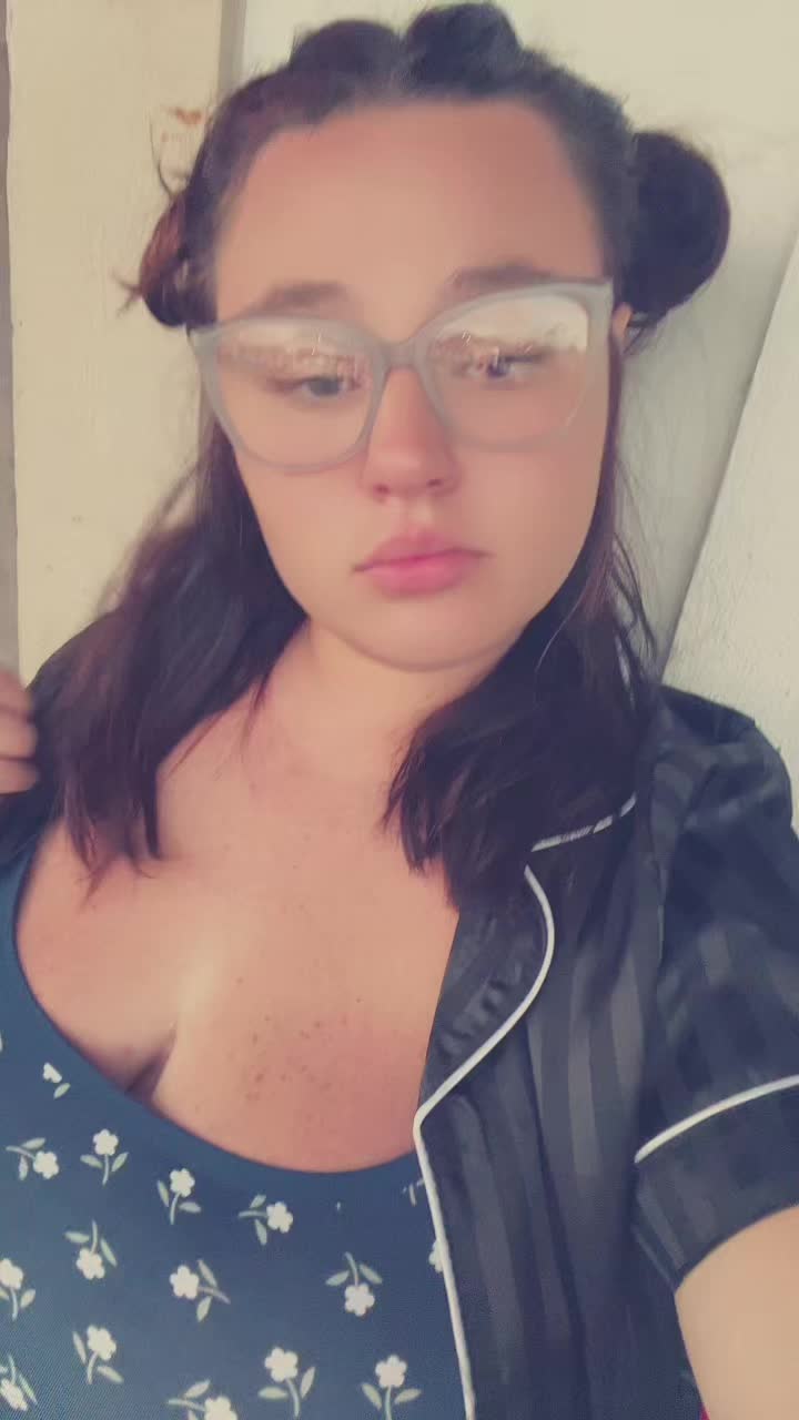 @tiarah🫥