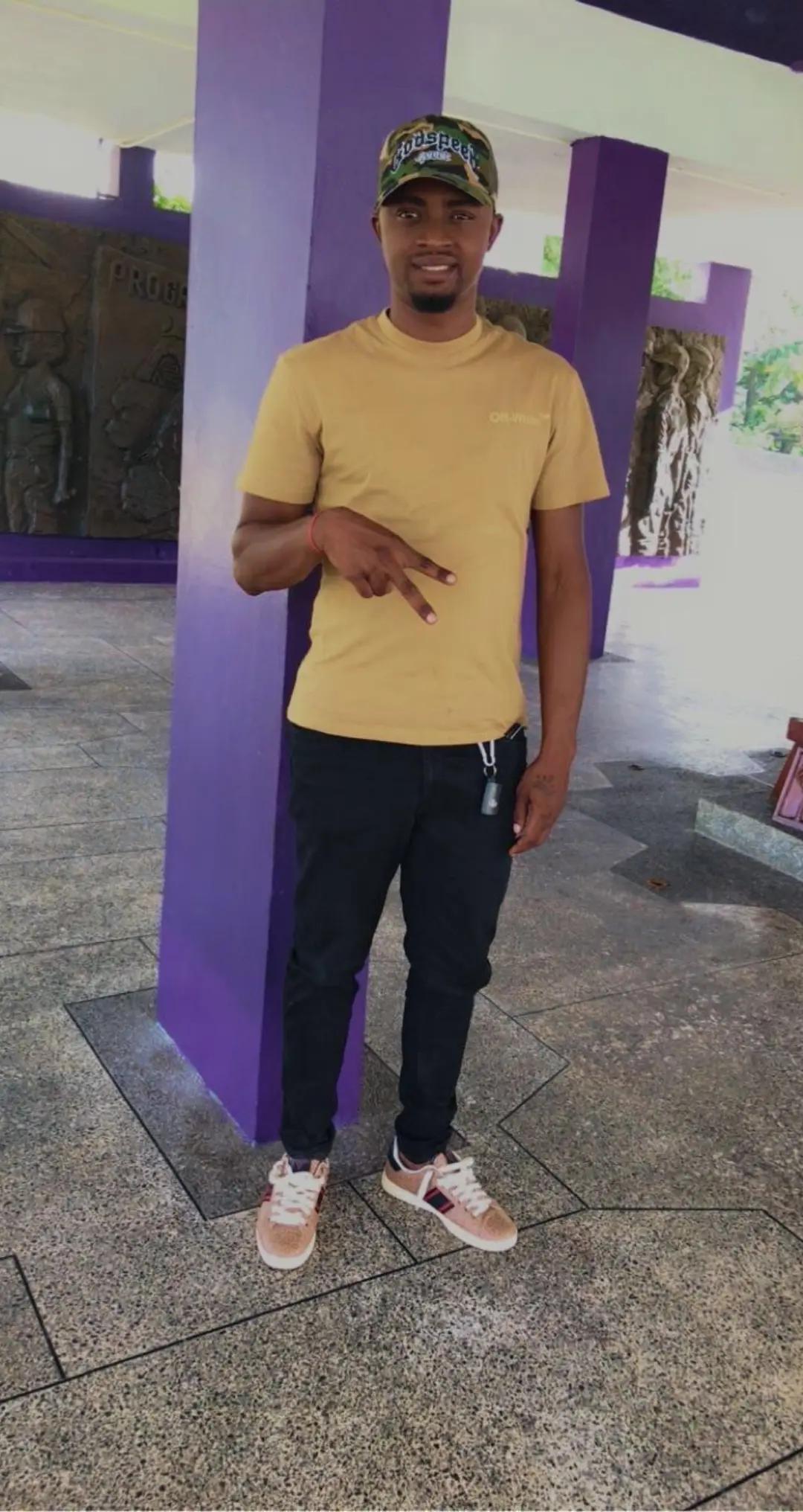 @🇬🇾Wintley Campbell🇬🇾