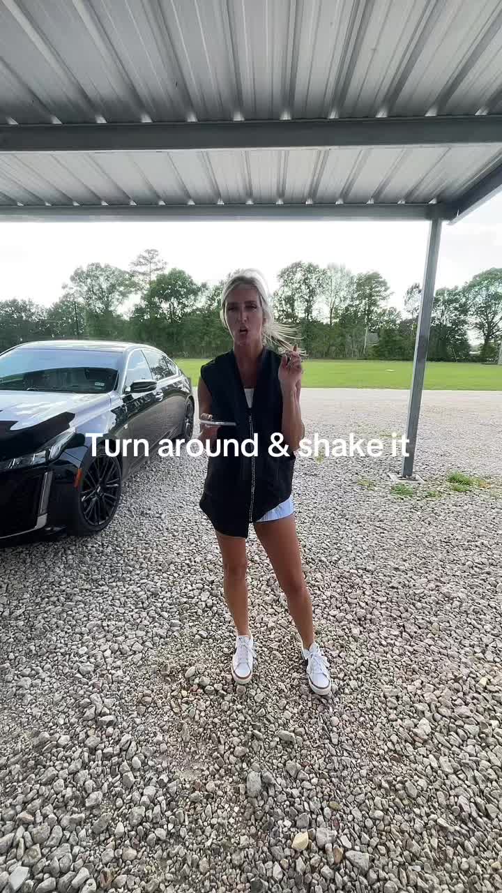 @whitneyshazlewood