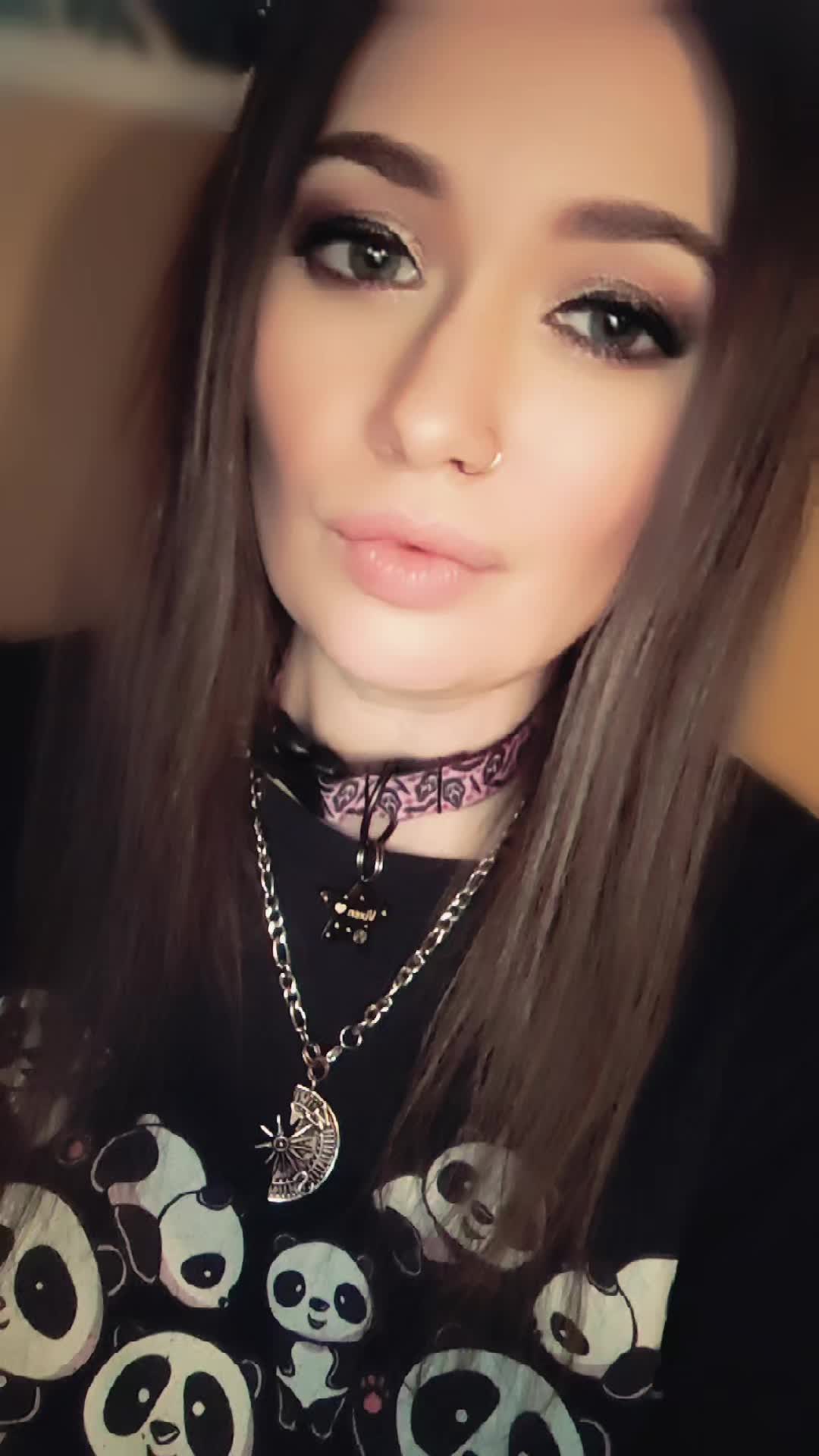 @xEmoQueenx