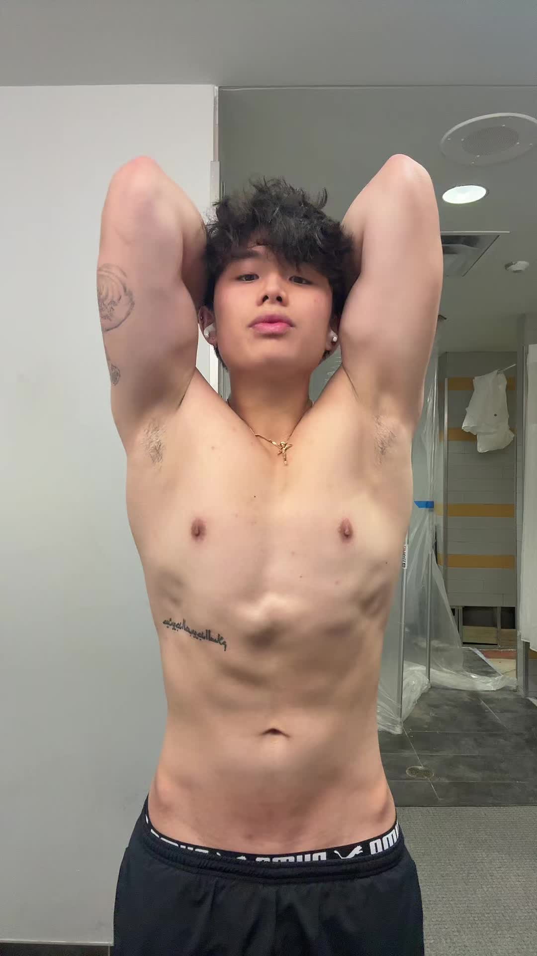 @JonnyDho