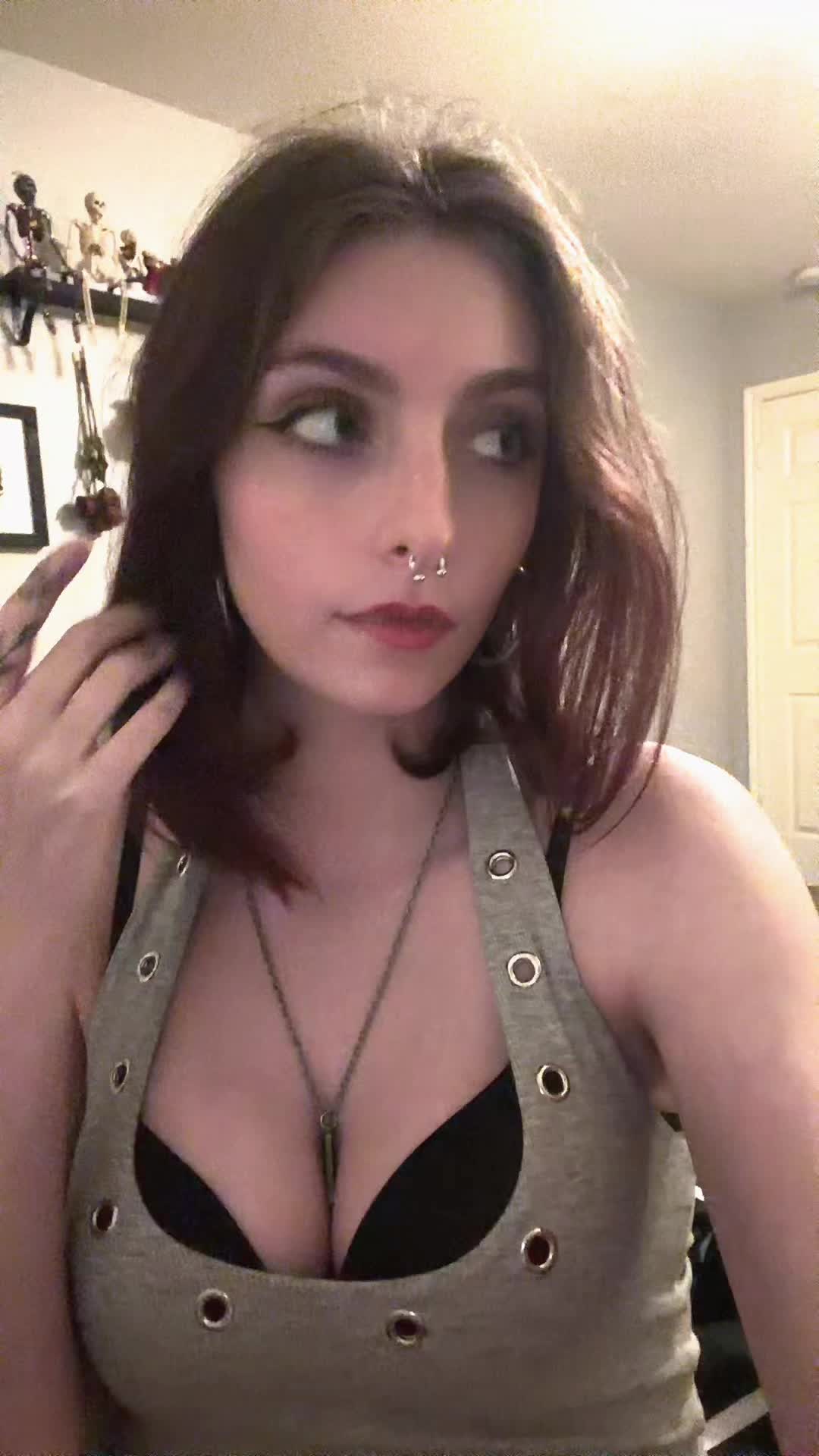 @Ainswoo