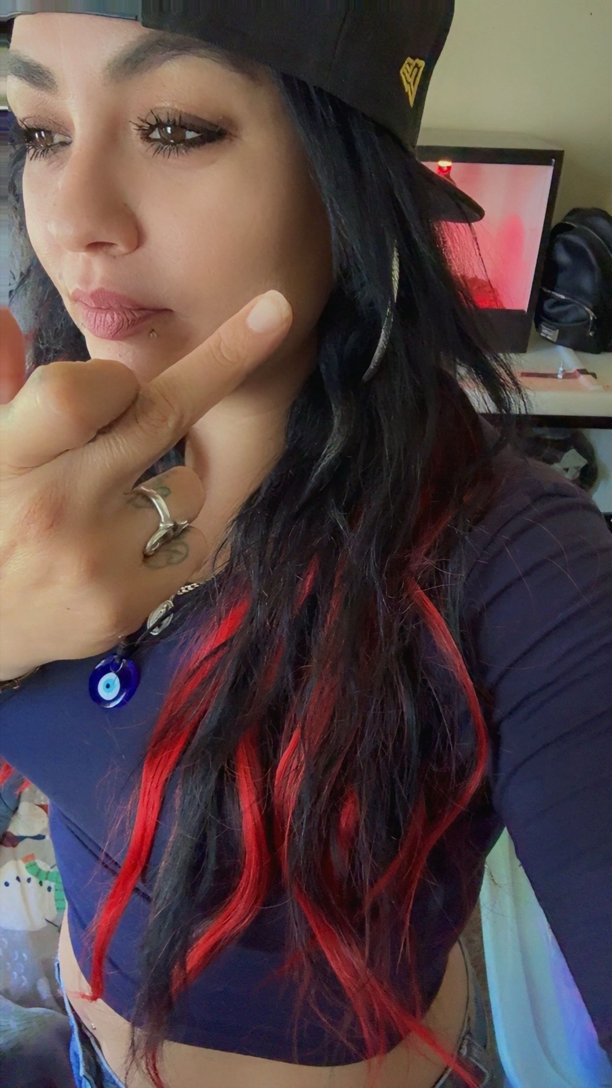 @๐ป๐CALIGURL80’s๐๐ป๐ด