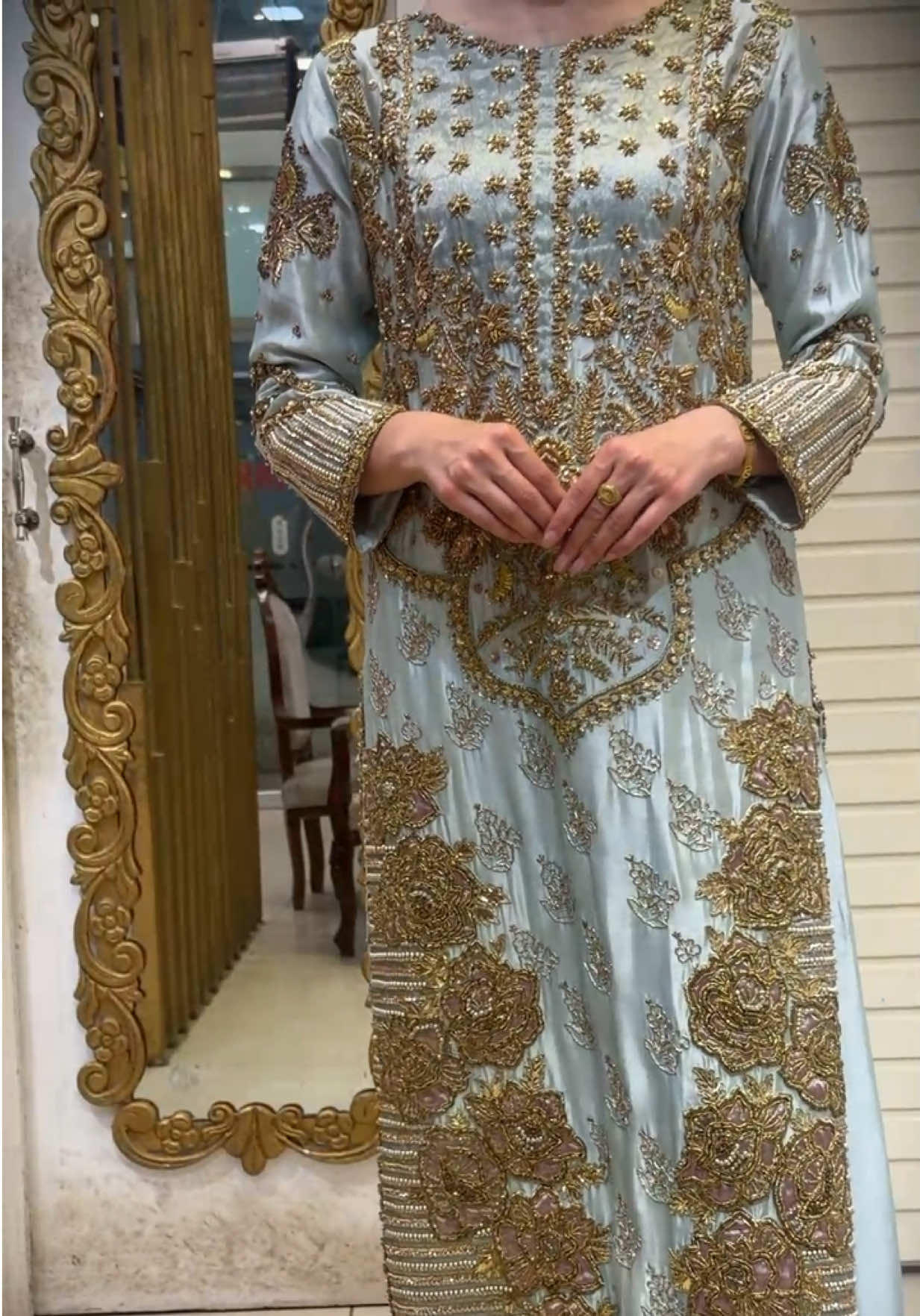@zarri.palace