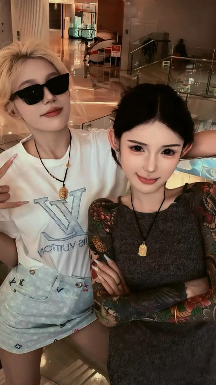 @𝕷𝖆𝖉𝖞𝖘𝖙𝖆𝖙𝖙𝖔𝖔