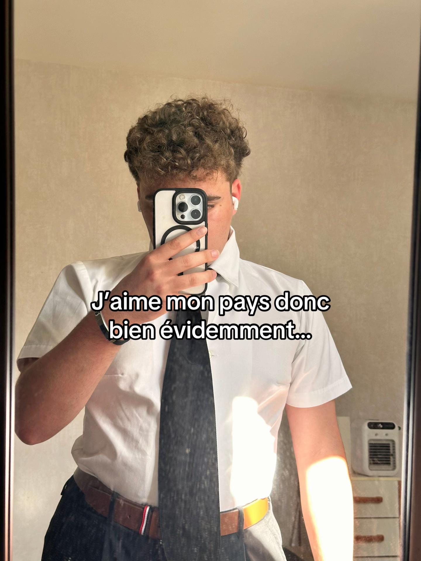 @Marine Pr&eacute;sidente fr &reg;