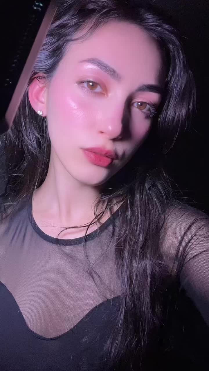 @𝙉𝙖𝙙𝙞𝙣 𝙈𝙚𝙡𝙚