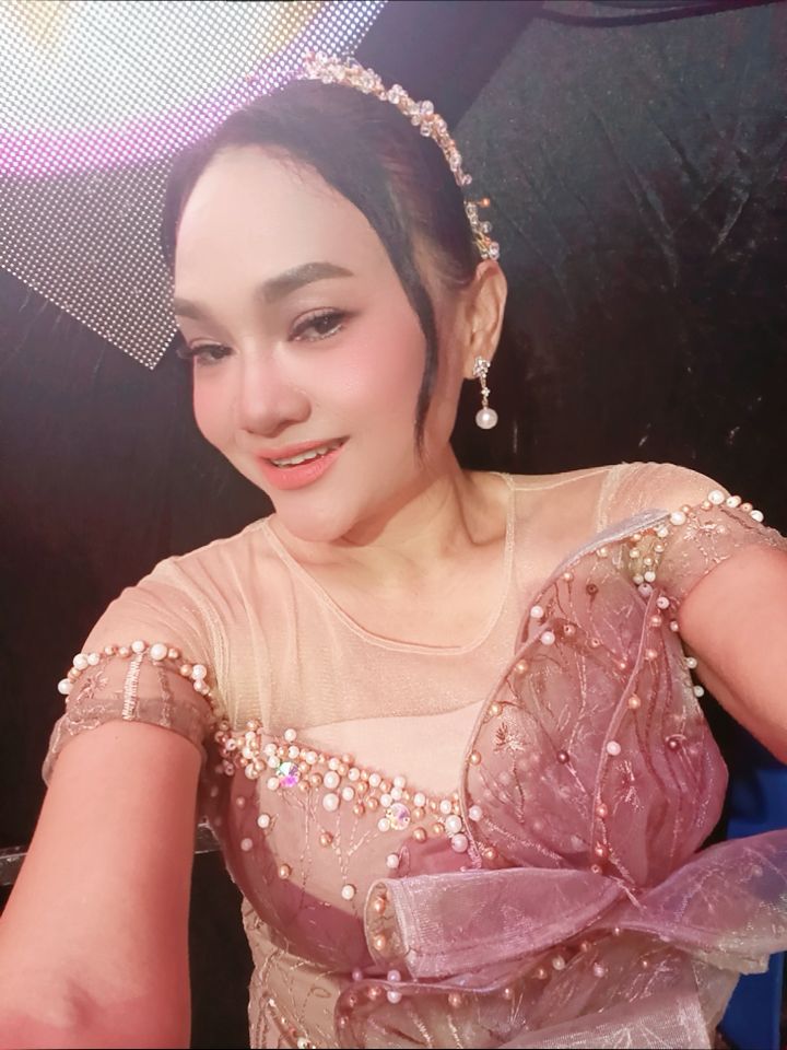 @Yolandashow