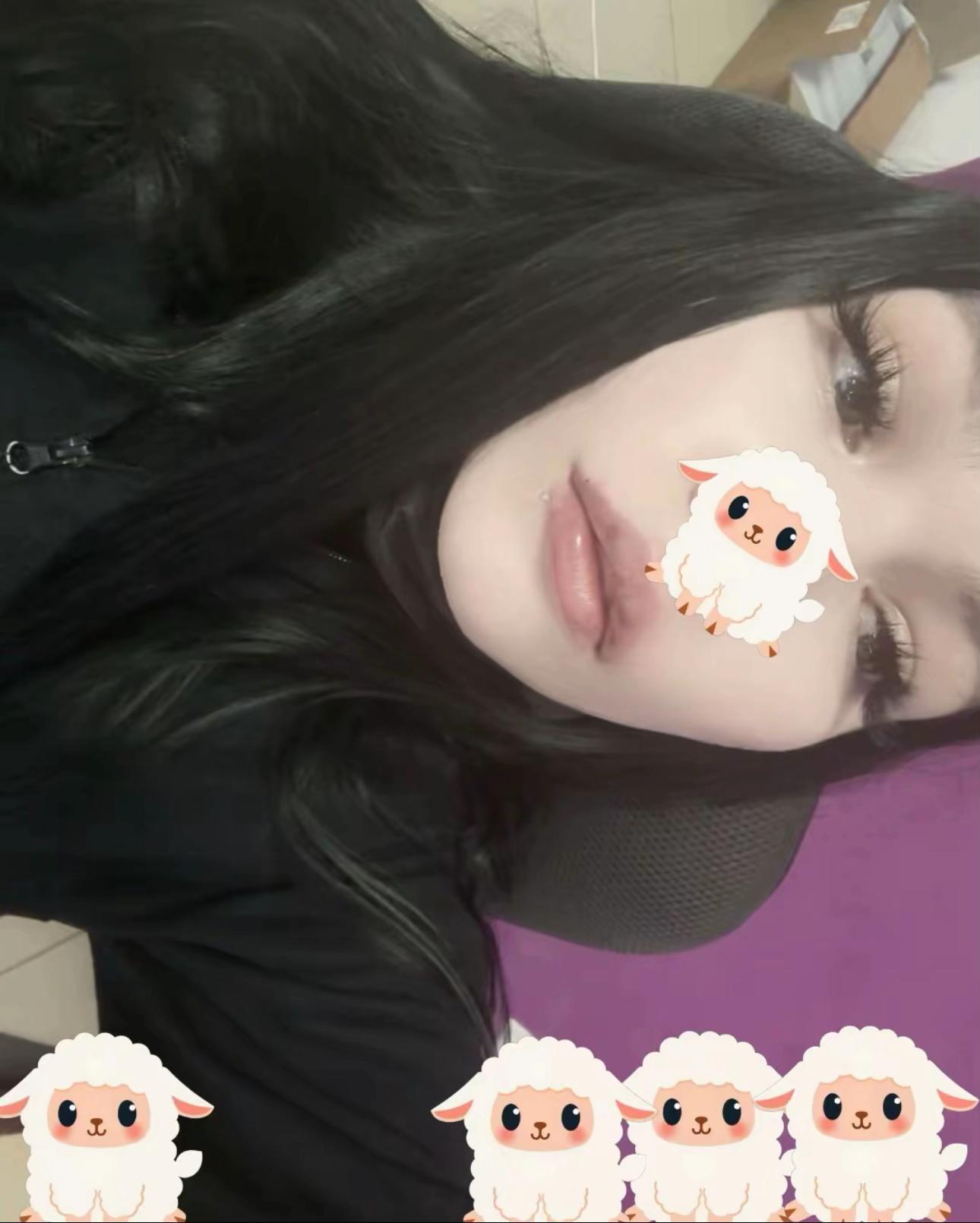 @⃟