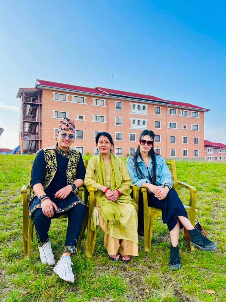 @Roshani Rajya Laxmi Shah🧿
