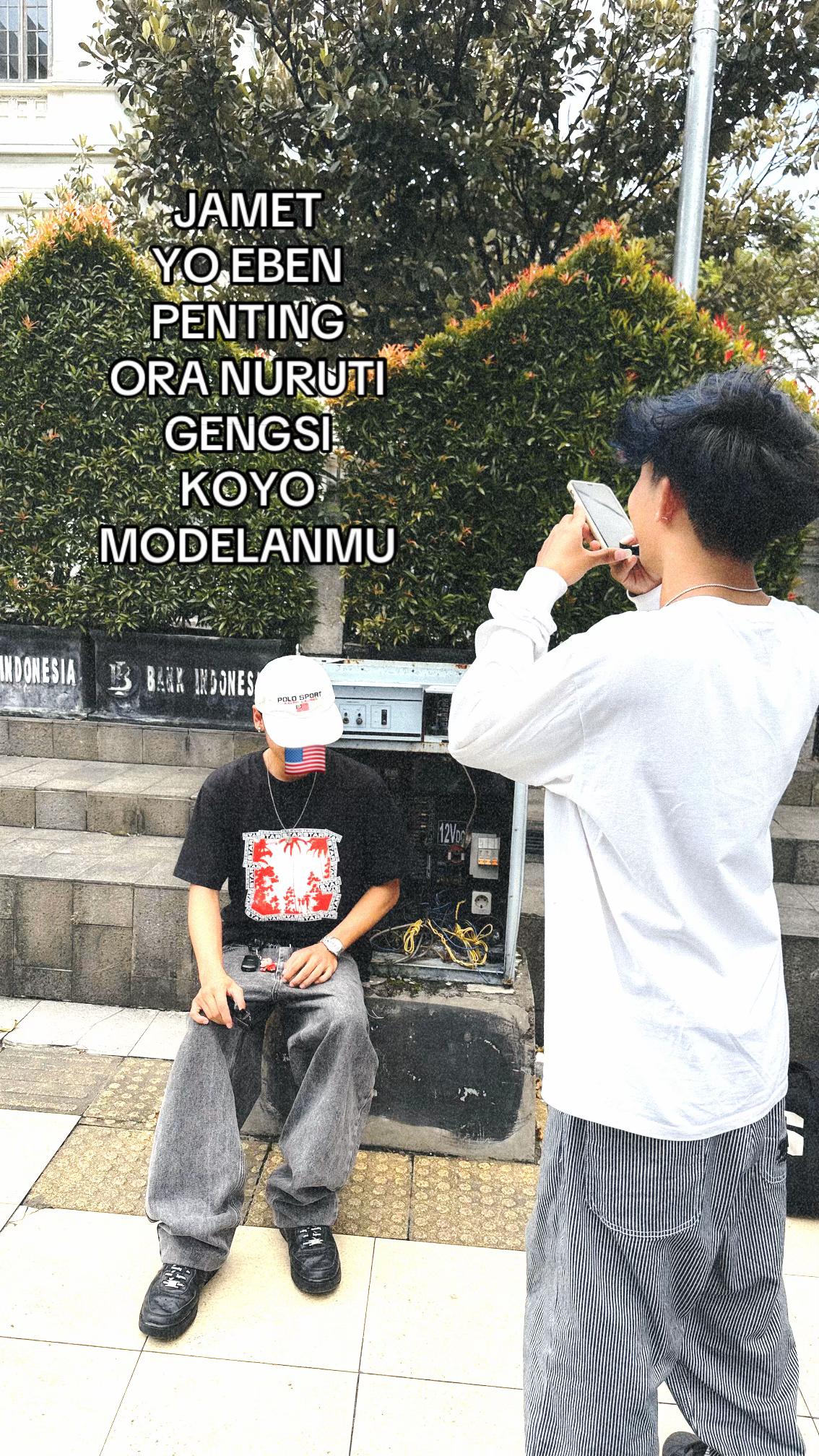 @4poii