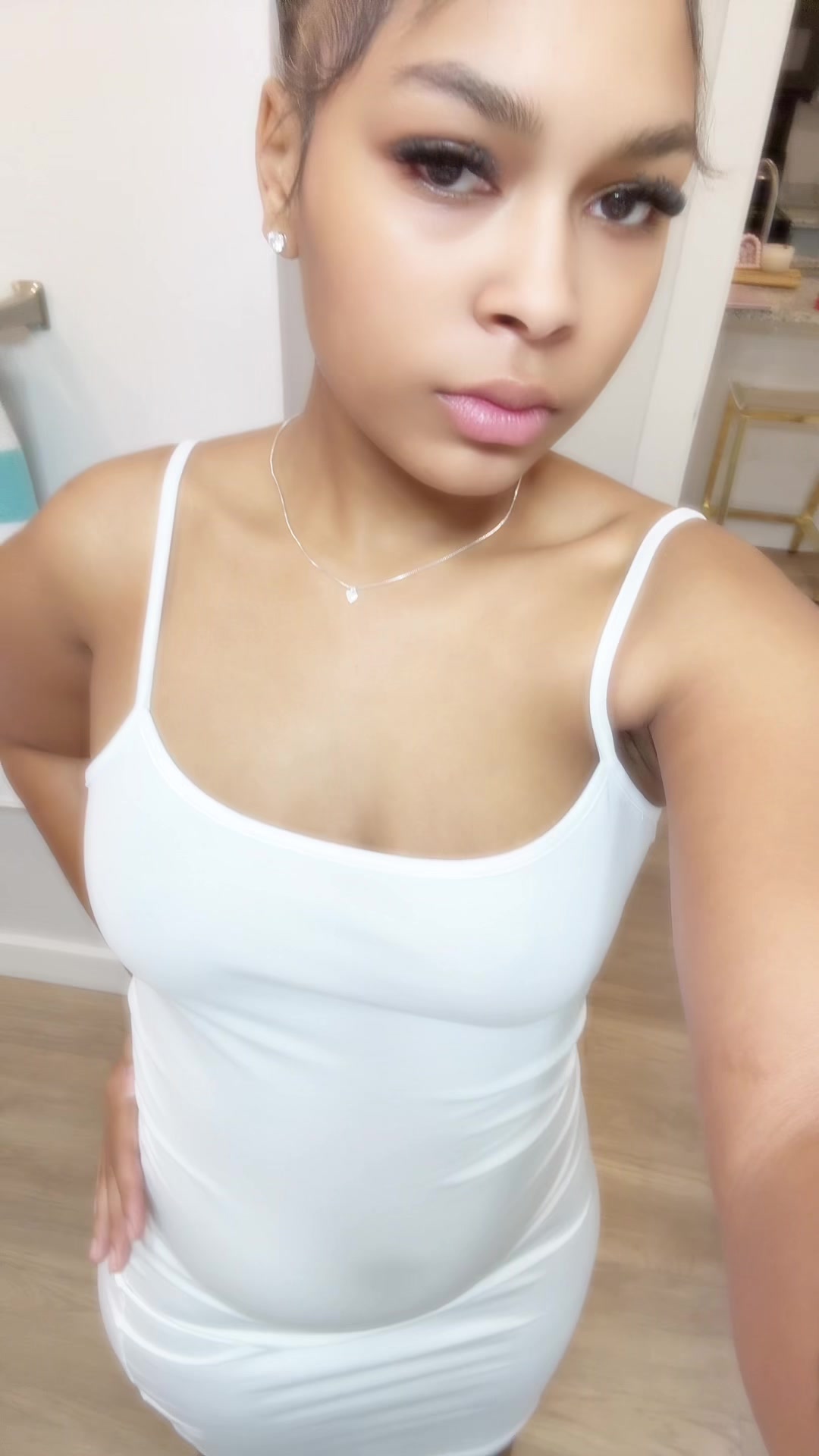 @prettygworltee_