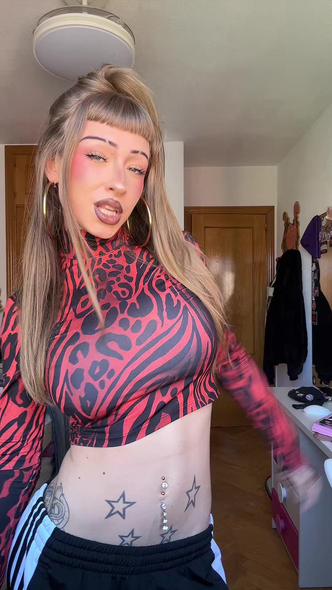 @lachikavampira