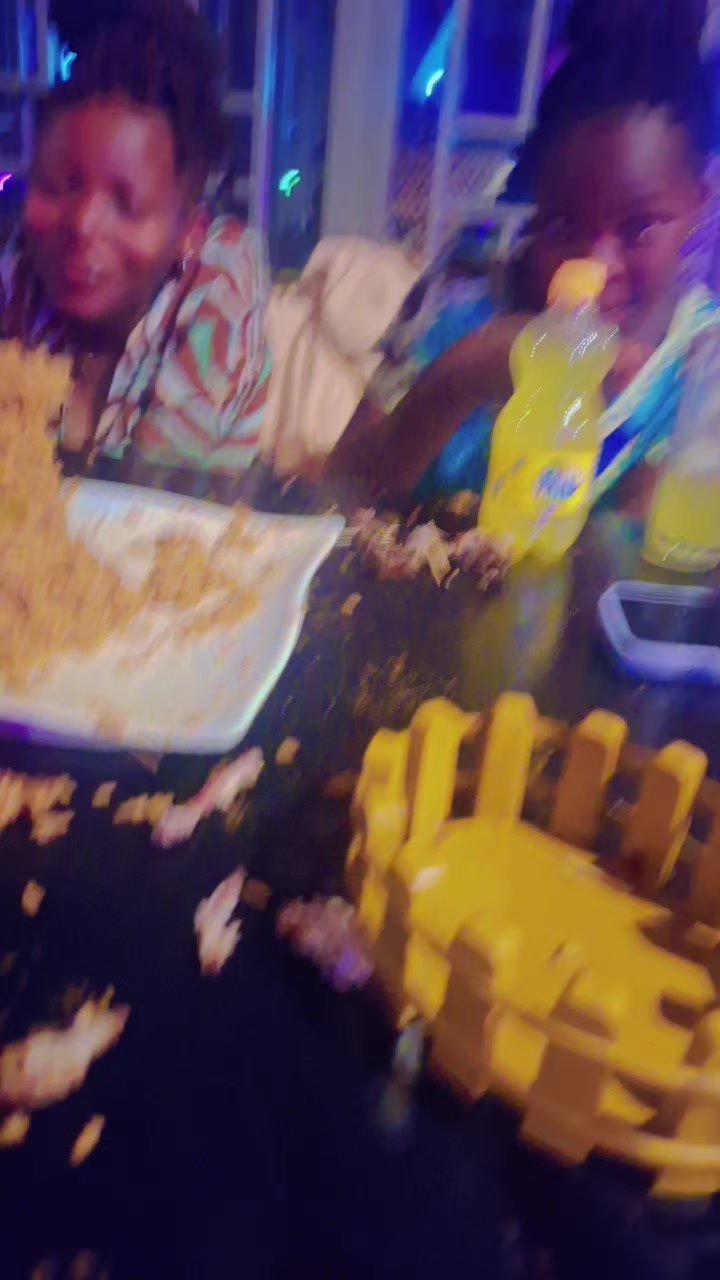 @Mw&icirc;t&ecirc; d&aring;d&icirc; w&aring; d&icirc;v&icirc;n&ecirc;