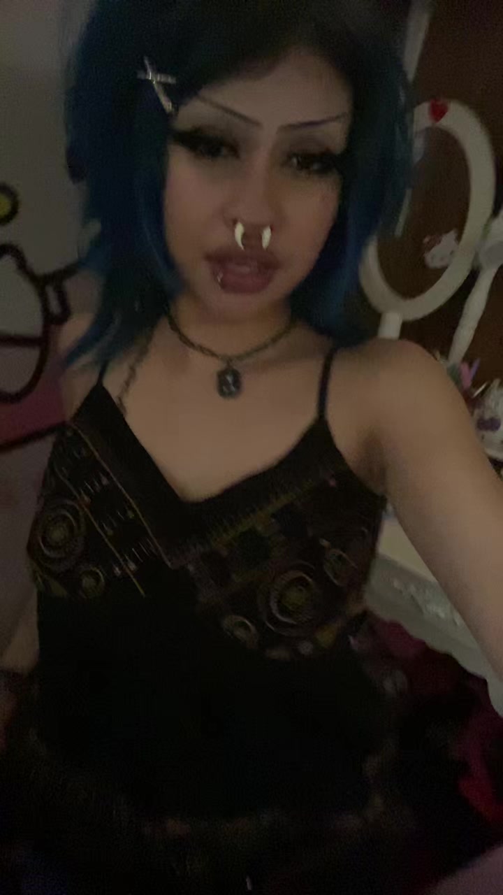 @Bruja cruda