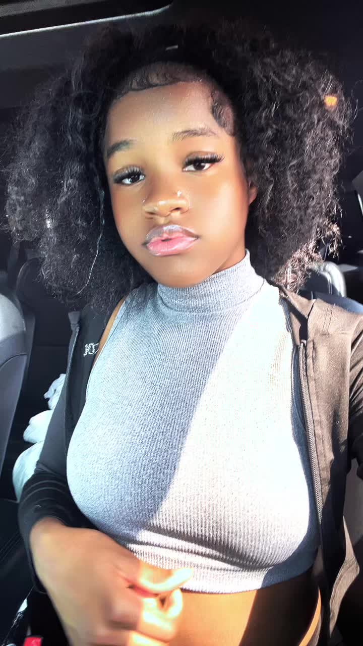 @Imjusniaaa