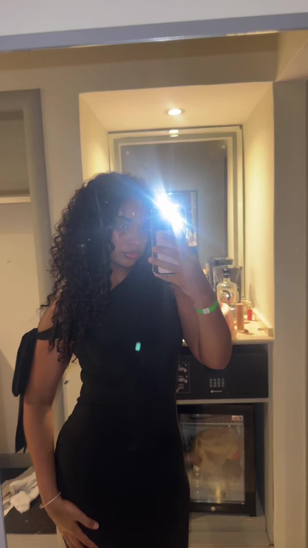 @jadorehailey