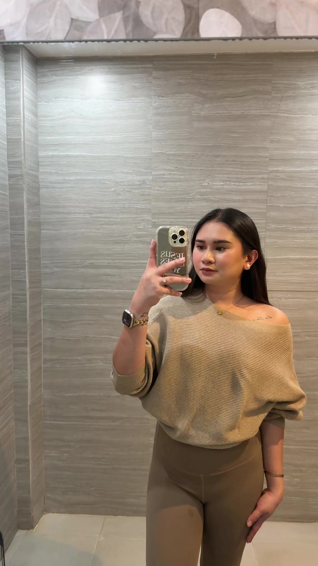 @Ashley Dame Guantia ᥫ᭡