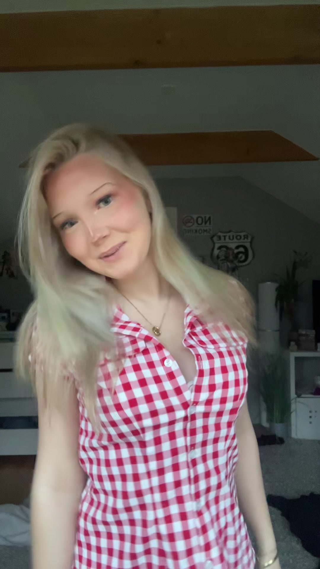 @⃟