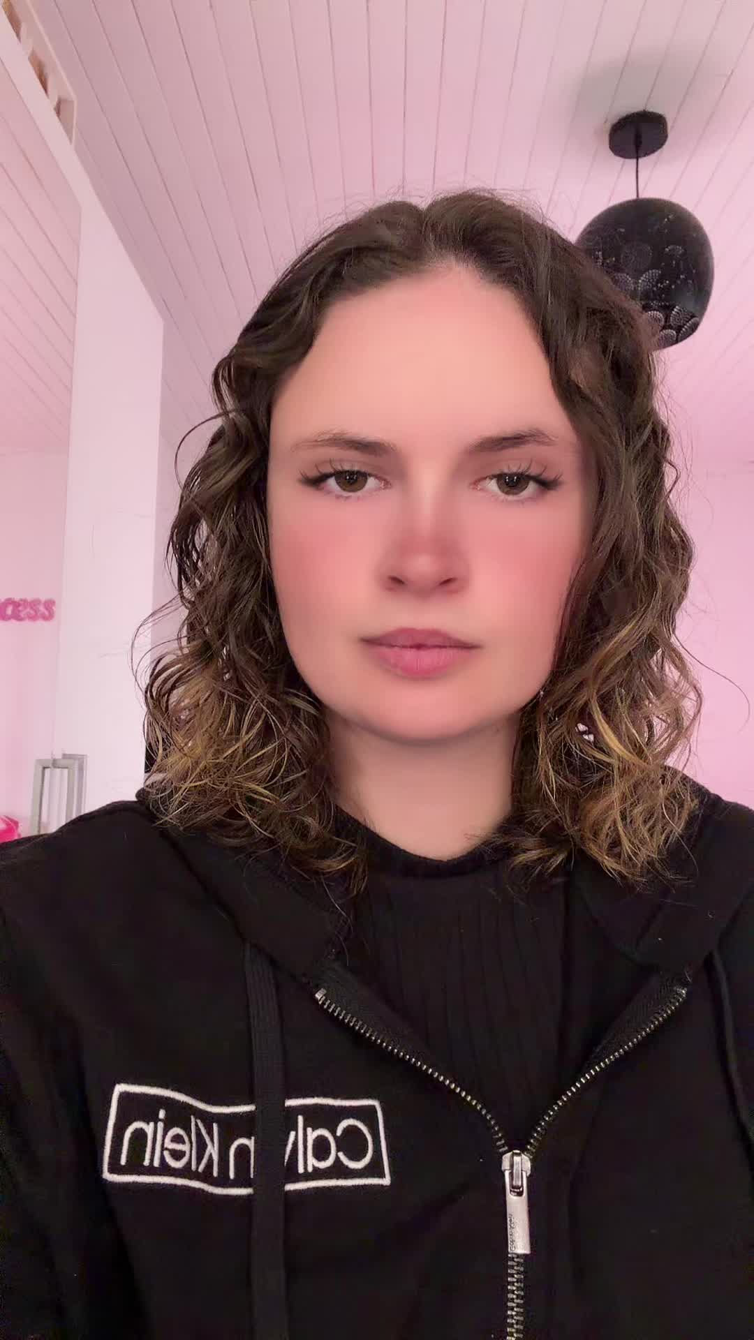 @🌸 𝕵𝖚𝖑𝖎𝖊 🌸