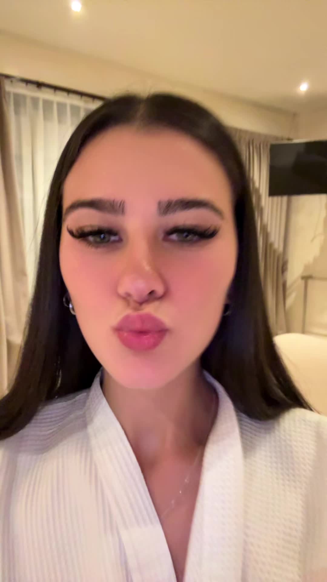@Juilia lambert