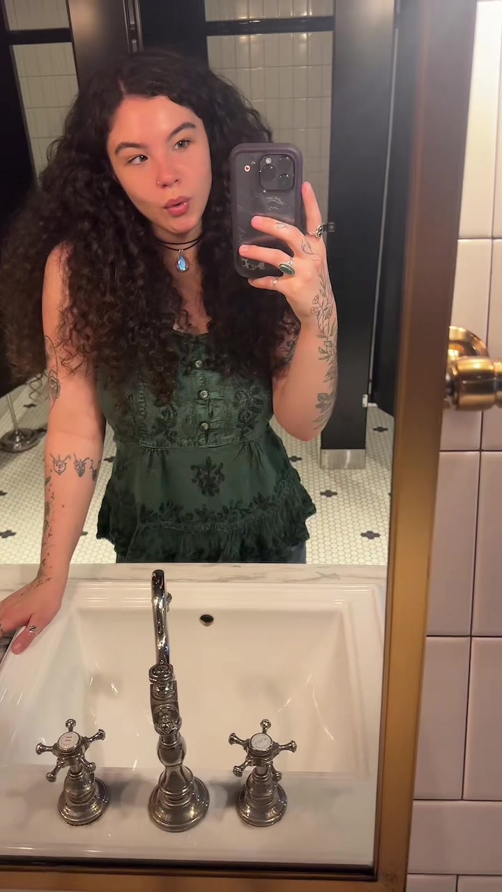 @Farrah 🌀🫚🔮🧚🏼