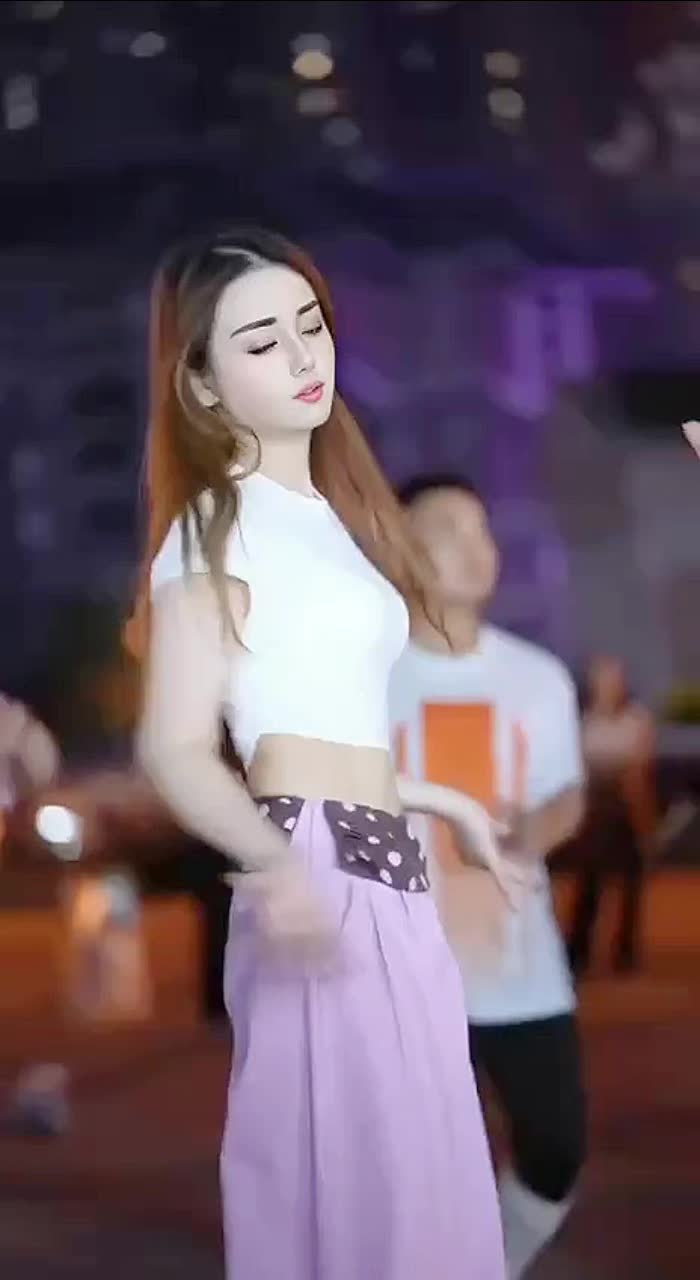 @sarvenaz.model