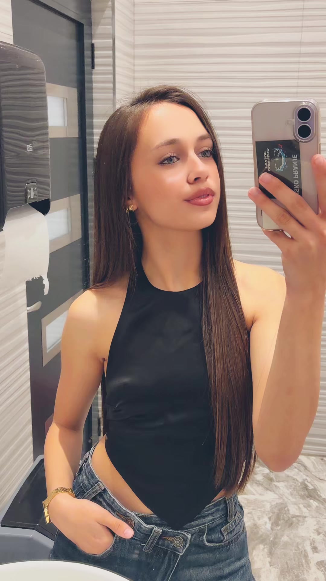 @andjela