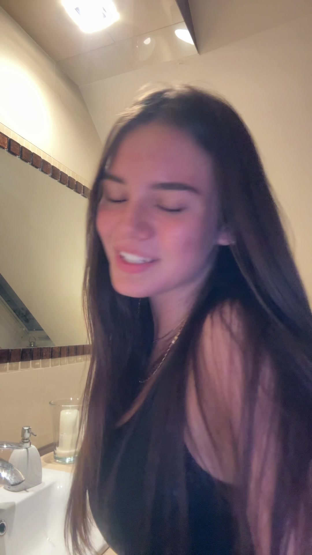 @user8321056702