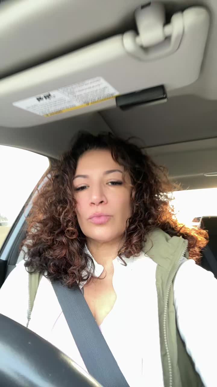 @AuntySuzy 🕊️☔️💜