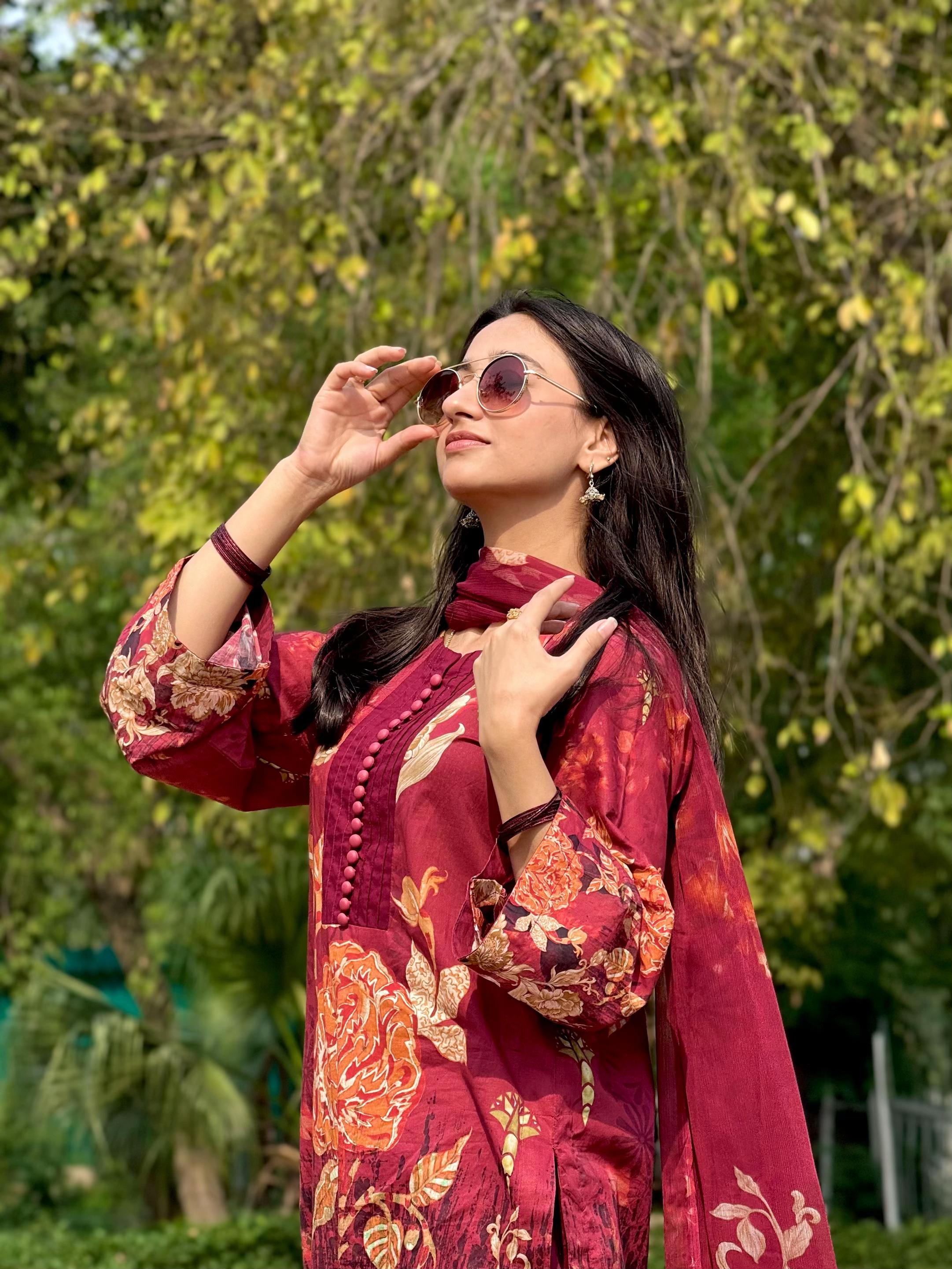 @Sana Khan💫
