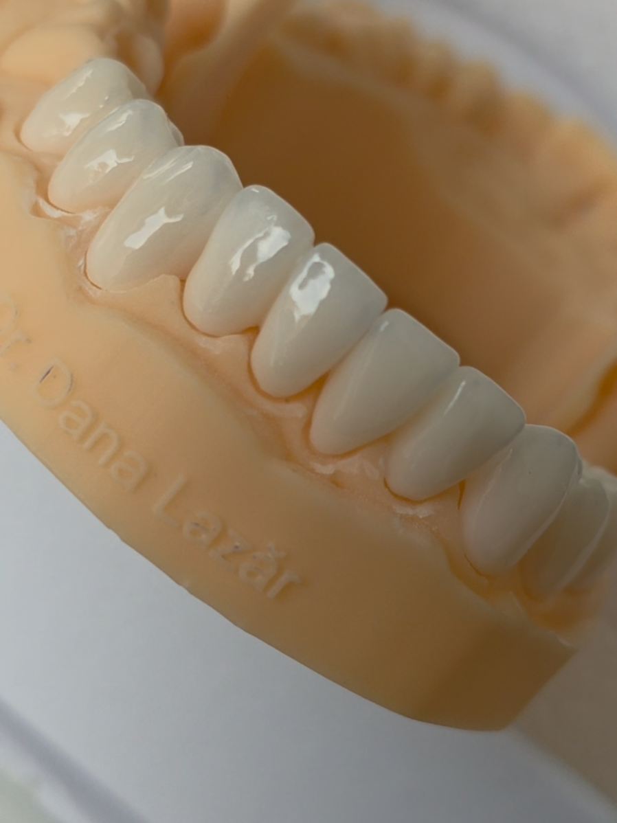 @dentist.dana