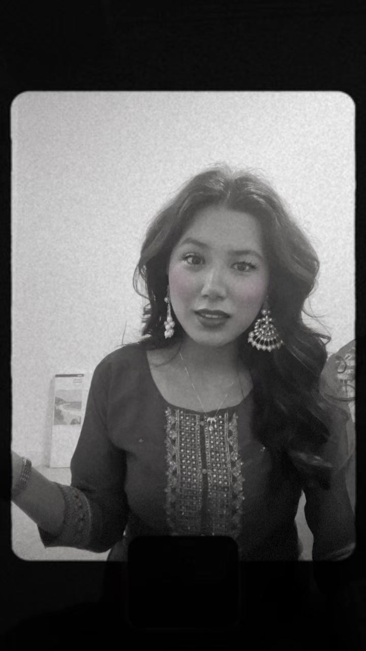 @Sajina🌻