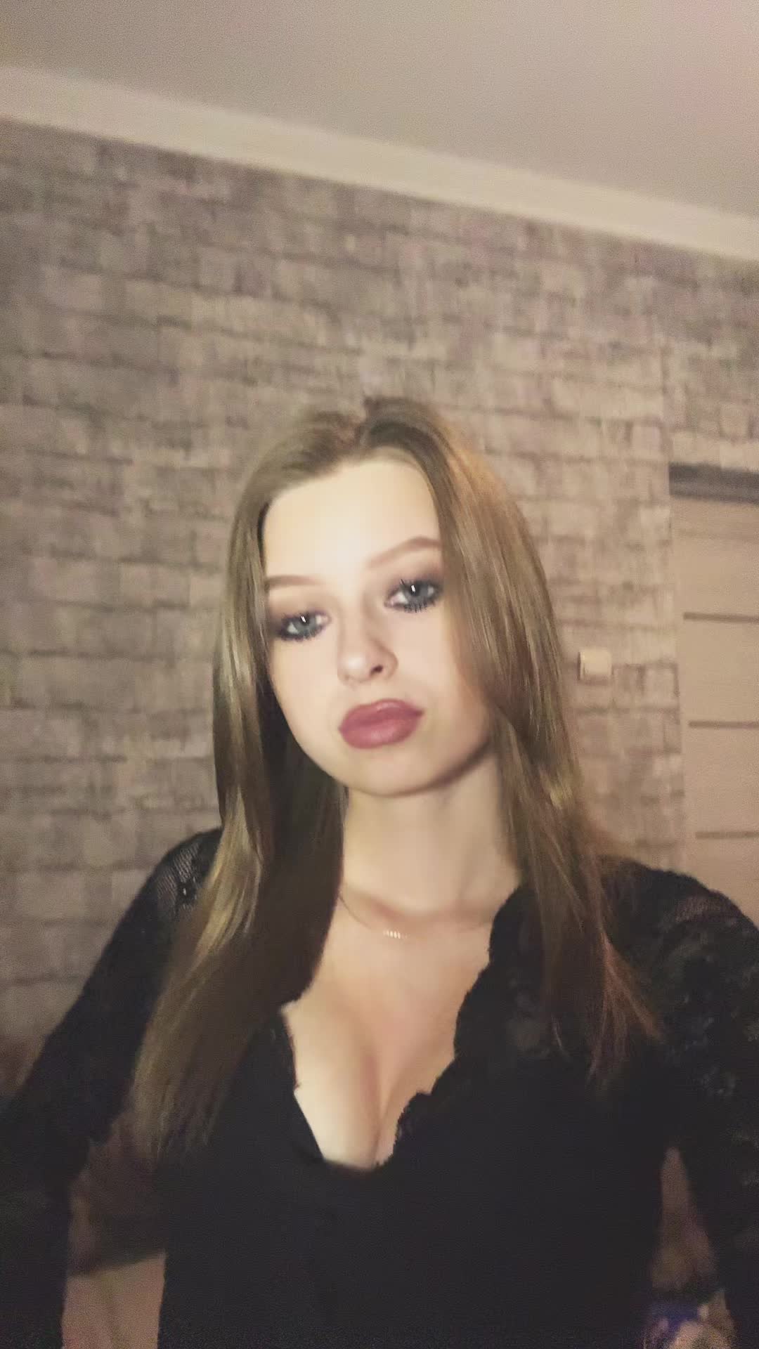 @Lilcsi🫦🩷