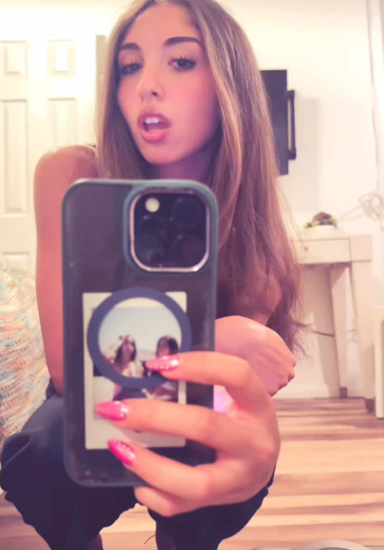 @simsterr