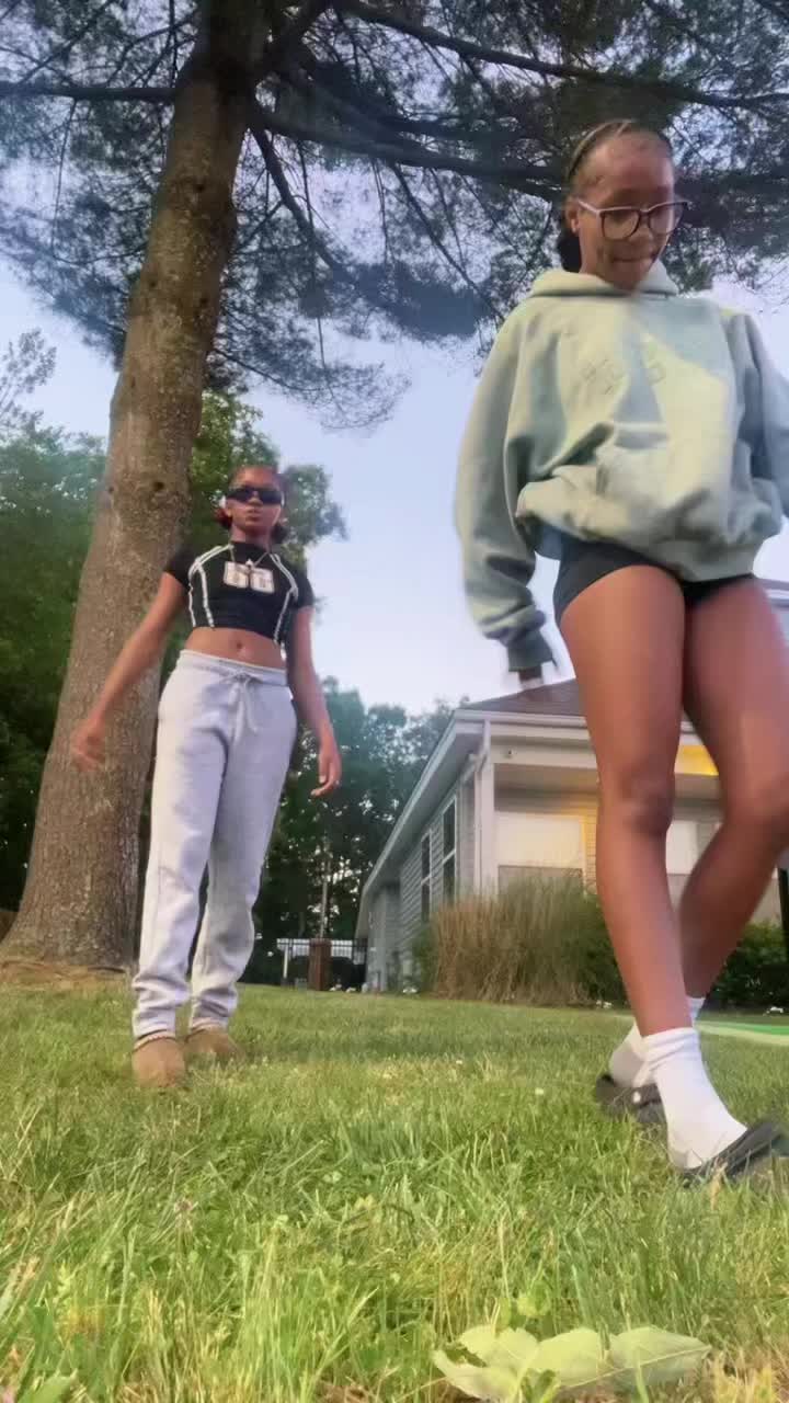@@momislit