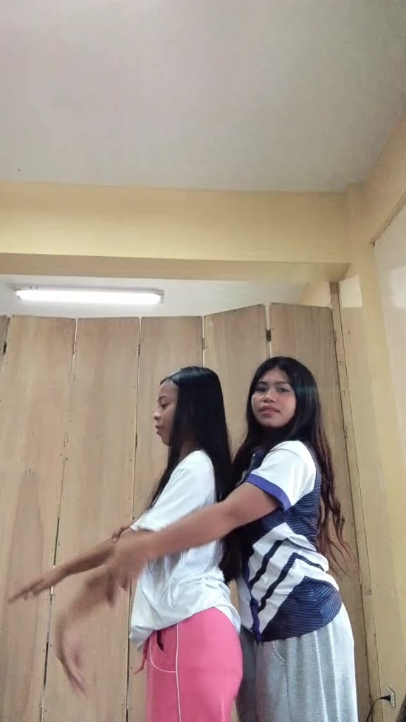 @Lily17