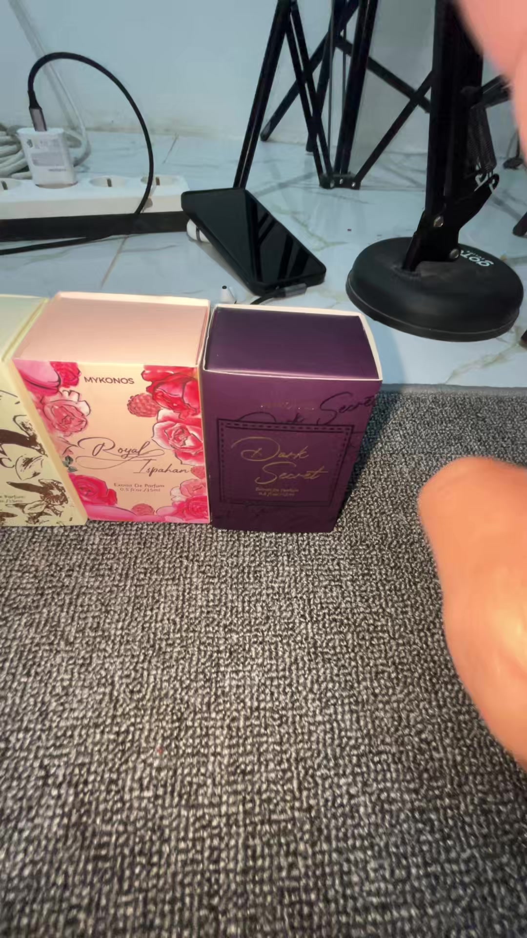 @DUL || FOMO PARFUM