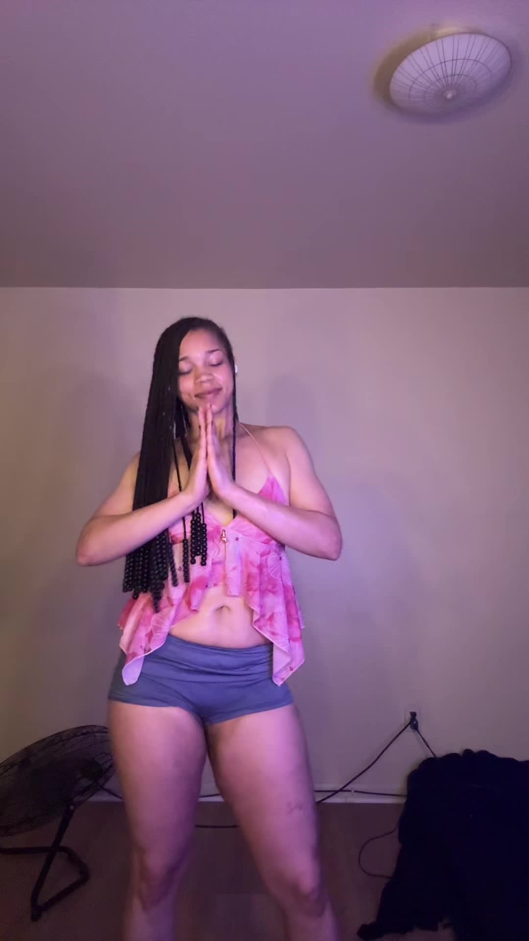 @niya.h.luv