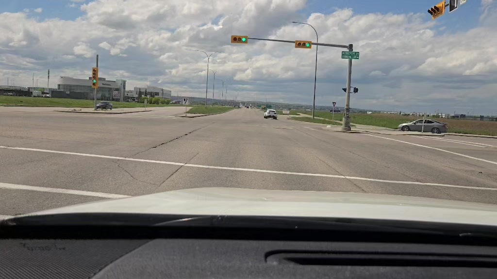 @Yyc Sights and Sound
