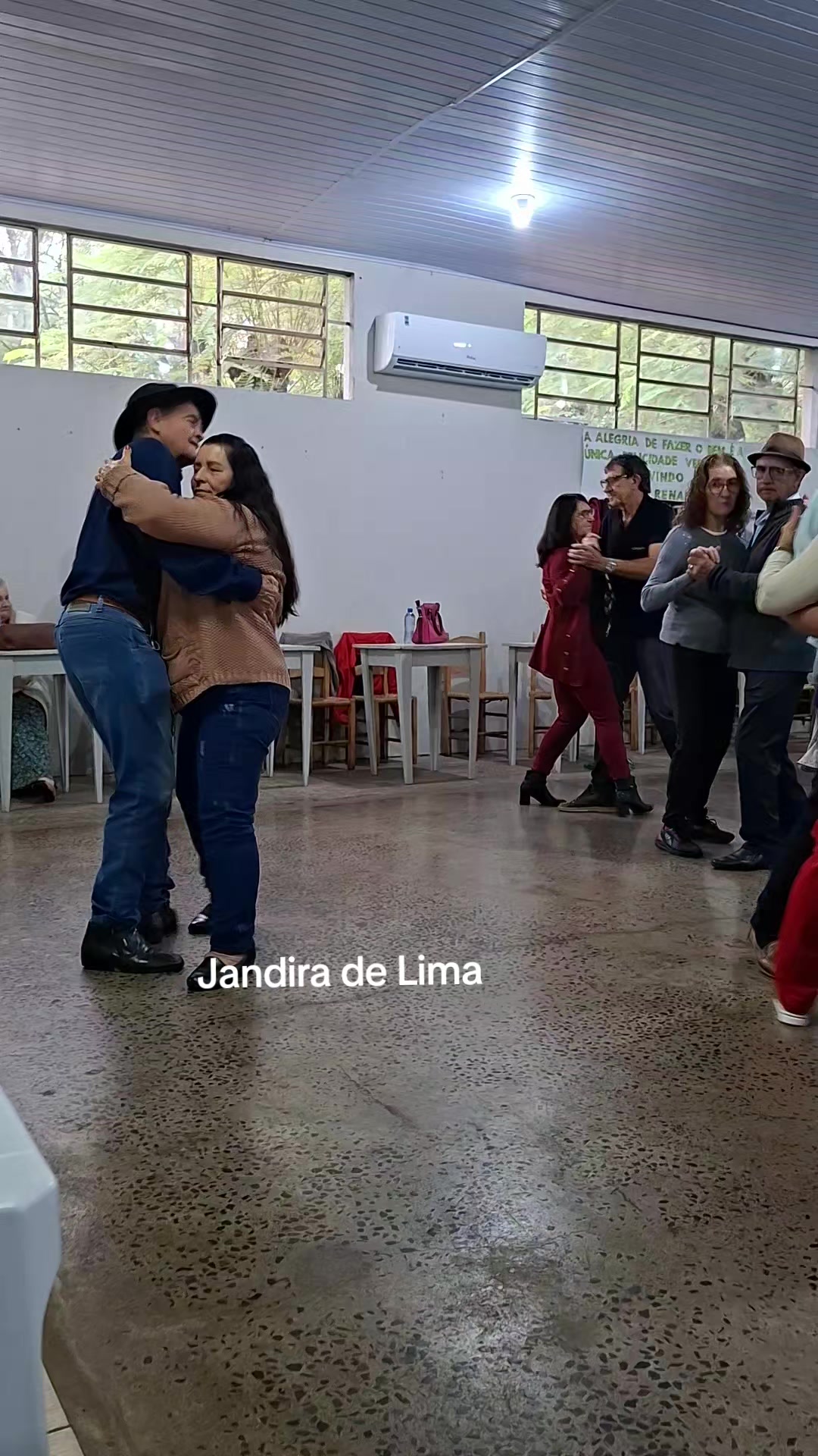 @Jandira