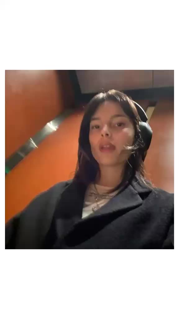 @𝒩