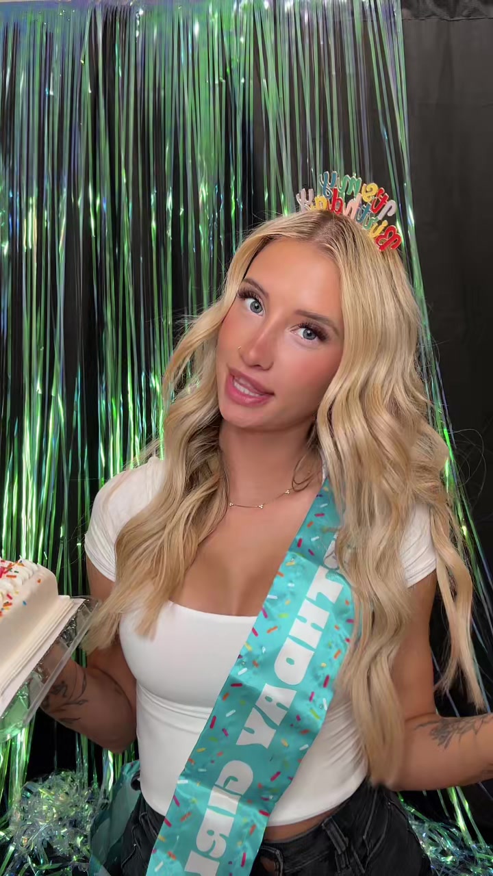 @ariaadamstv