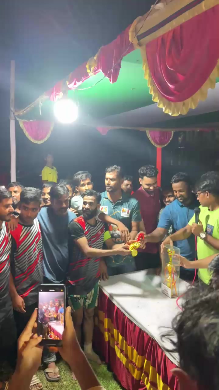 @🔵 Footballer Leo Gazi 10 🇧🇩