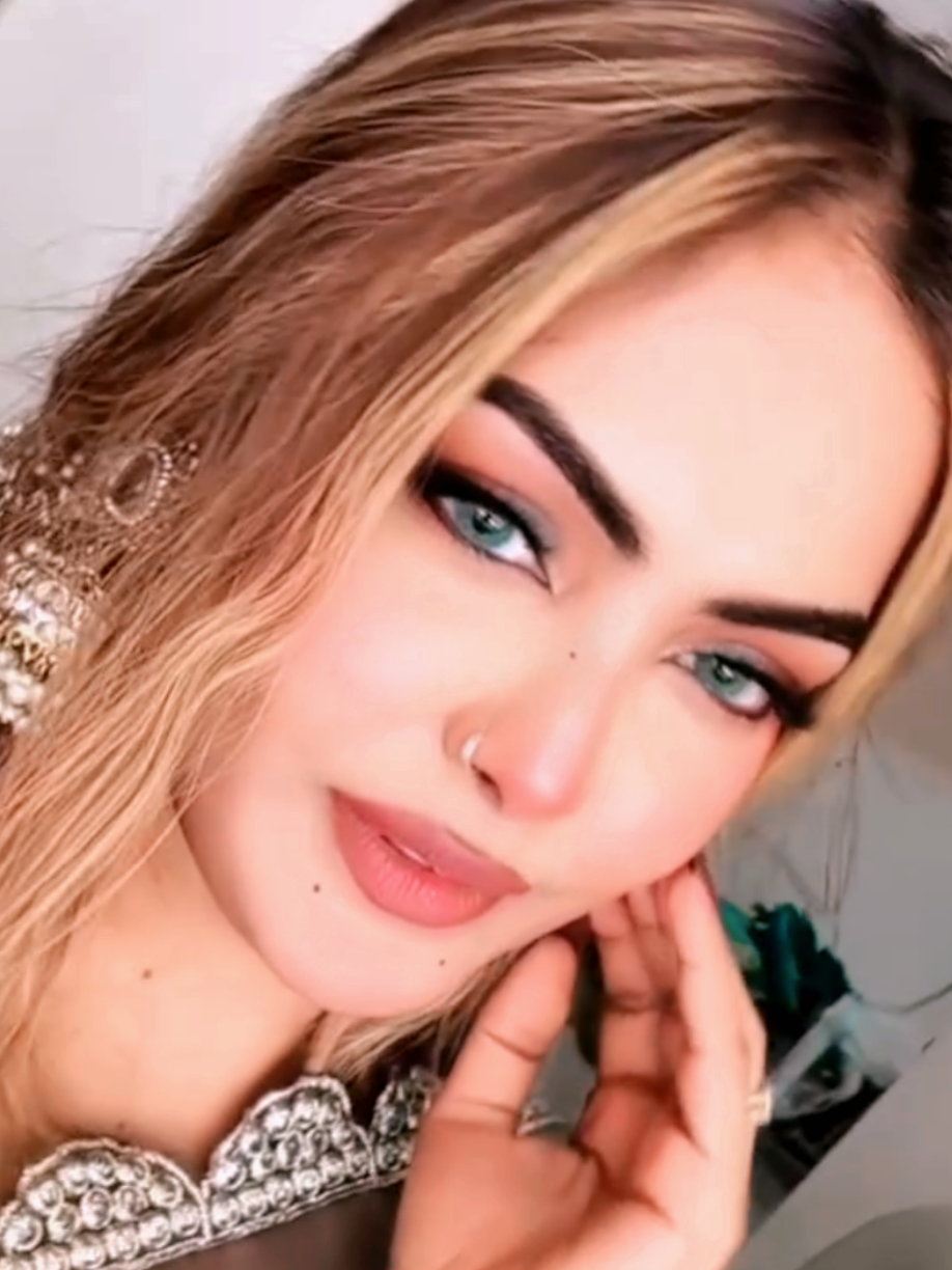 @🦋🧚&zwj;♀️Rukaiyakhan🧚&zwj;♀️🦋