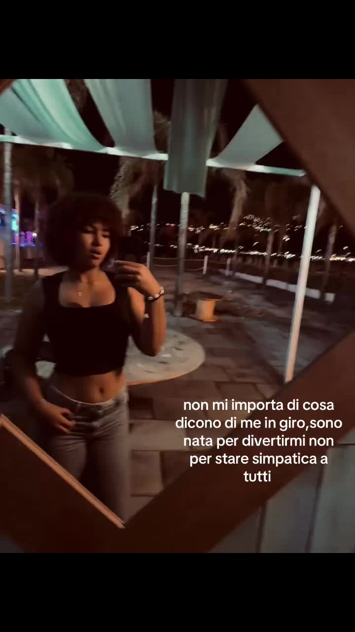 @rox@ne￶￶😗