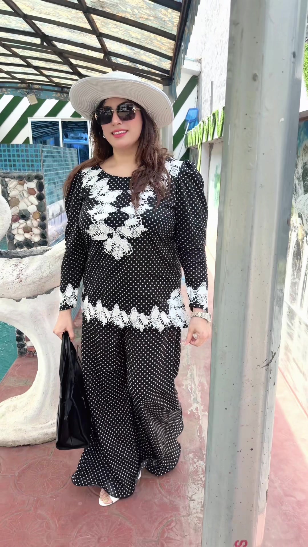 @Ayesha Ch