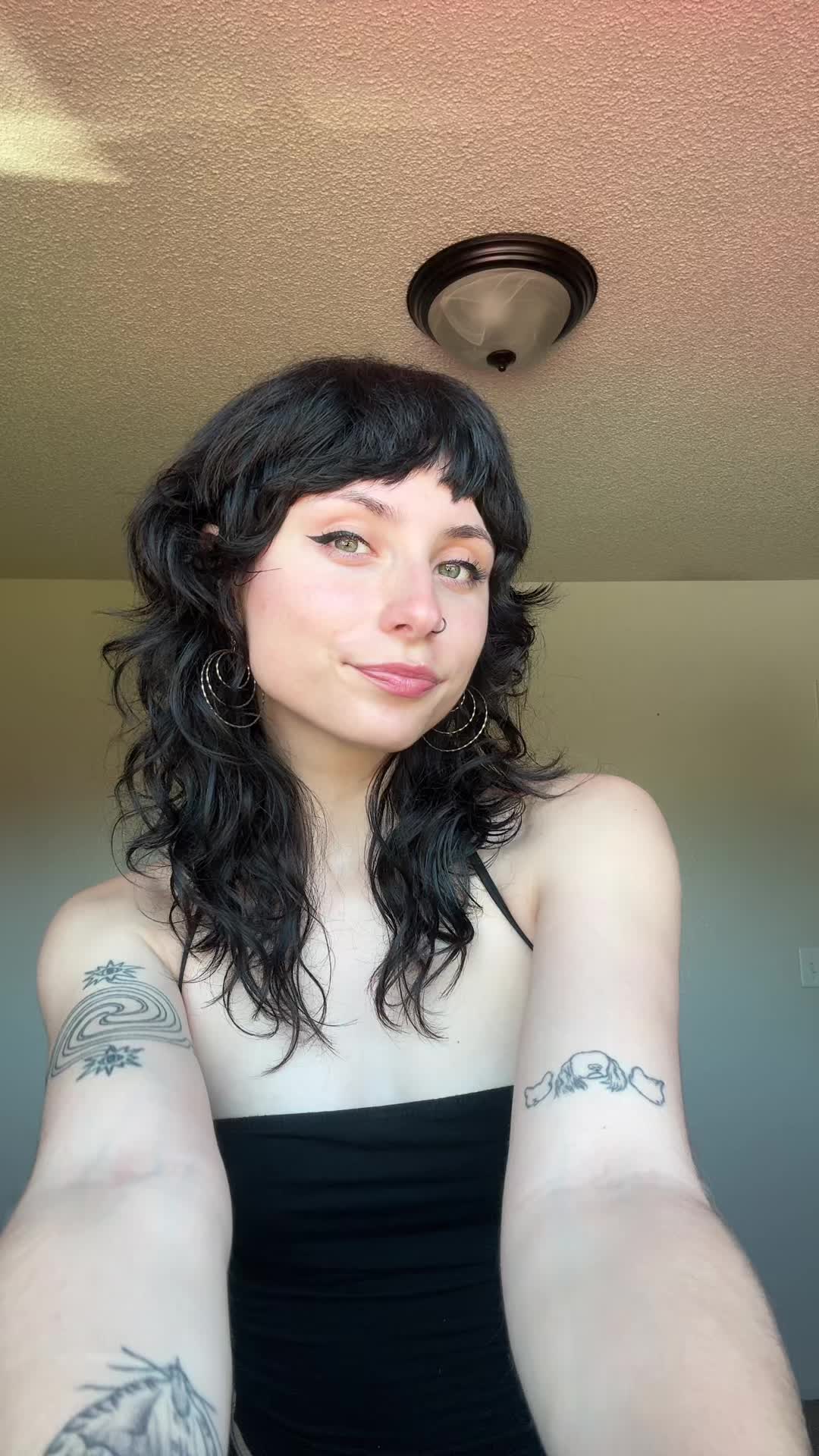 @lizzerd kween | radio witch