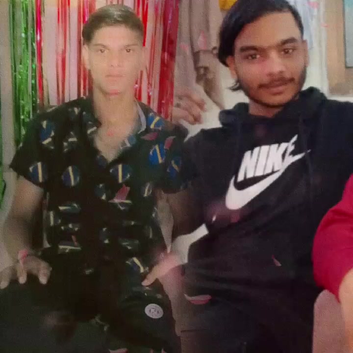 @sharooz
